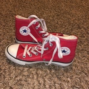 Red high top converse!